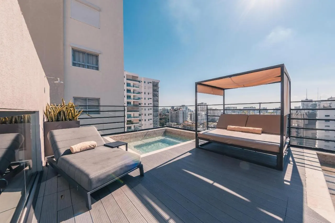Fully Serviced Apartment At Regatta Living - 2C Santo Domingo
