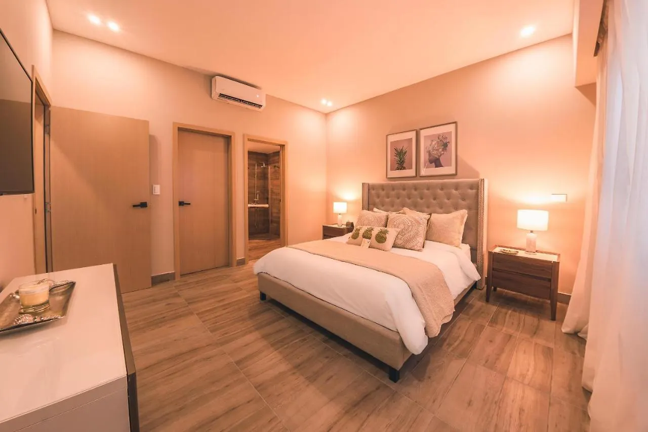 Fully Serviced Apartment At Regatta Living - 2C Santo Domingo