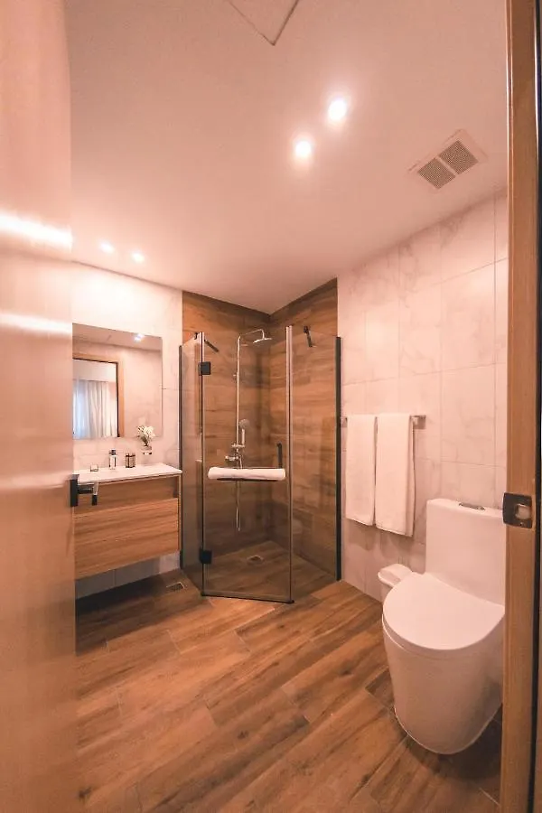Fully Serviced Apartment At Regatta Living - 2C Santo Domingo